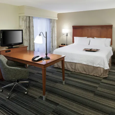 Hampton Inn & Suites Davenport