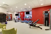 Home2 Suites by Hilton Montreal Dorval - Gym