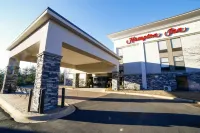Hampton Inn Franklin - parking