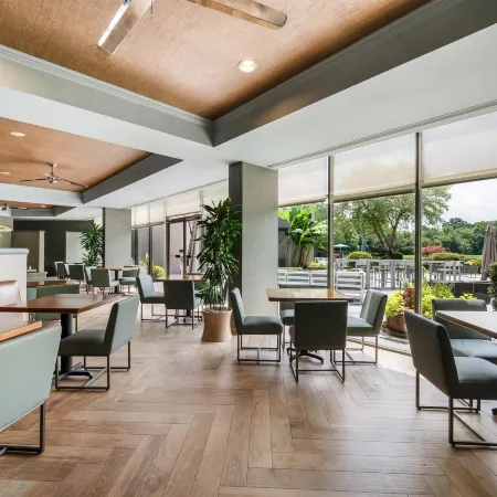 DoubleTree Suites by Hilton Raleigh - Durham