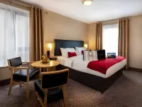 Academy Plaza Hotel - Park Yeri
