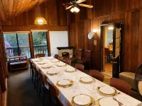 Visit Willow’s Place! All Season Pocono Retreat!  Kayaks, Canoes and Pedal Boat! - Chalets