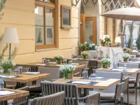 Small Luxury Hotel Goldgasse Hotels near Felsenreitschule