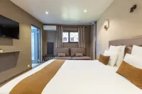 Fly Inn Madagascar Hotel - Navette Gratuite H24 - à 300m de l'Aéroport International - Wi-Fi
