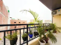 Hotel Avyan Palace - Bãi đậu xe