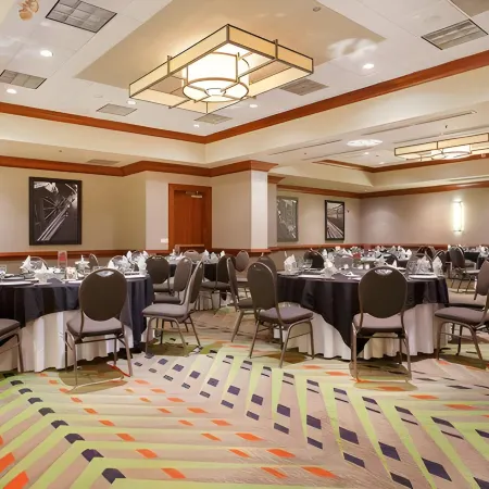 Crowne Plaza Bowling Green KY by IHG