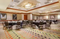 Crowne Plaza Bowling Green KY by IHG - Pool