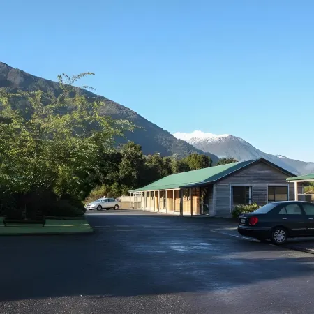 Rainforest Motel