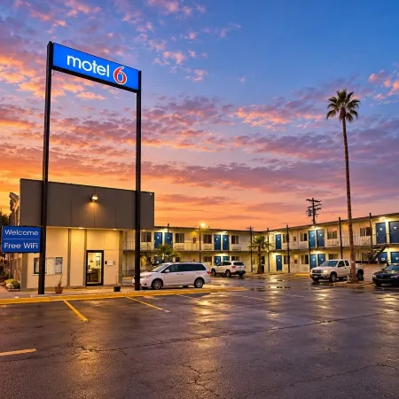 Motel 6 Blythe, CA - South
