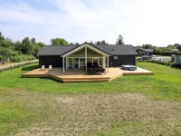14 Person Holiday Home in Væggerløse - Интернет