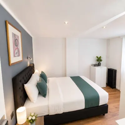 Hotel Albergo Hotels near Quartier Nord
