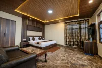 Hotel Himdhara, Near Mall Road Dalhousie - Mountain view