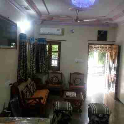 Lavish Bungalow in Posh Area Others