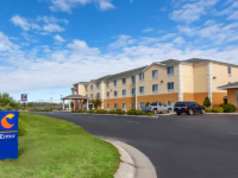 Comfort Suites Hotels in Escanaba