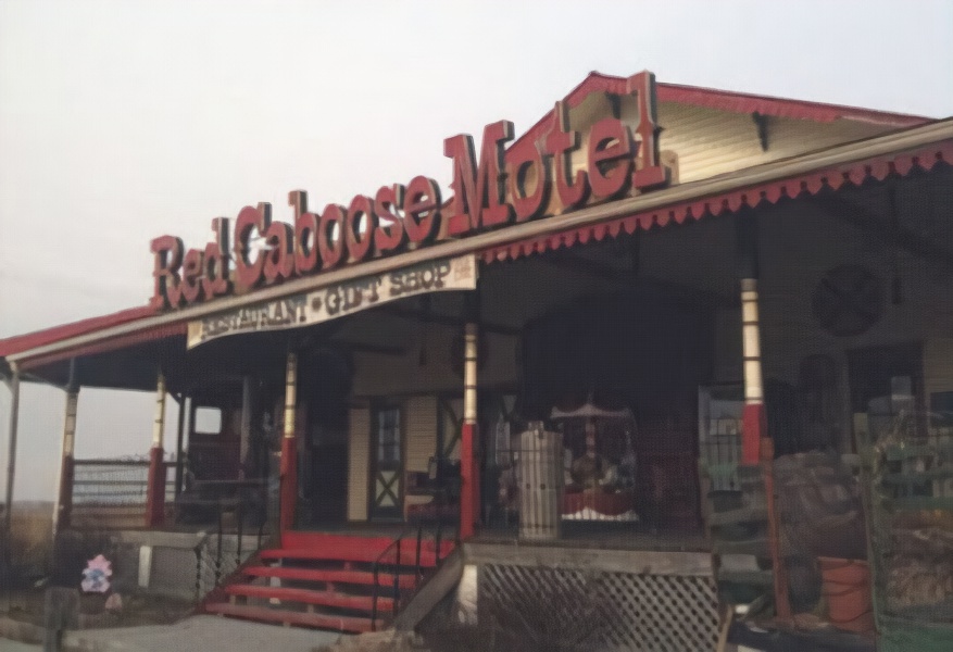 Red Caboose Motel & Restaurant