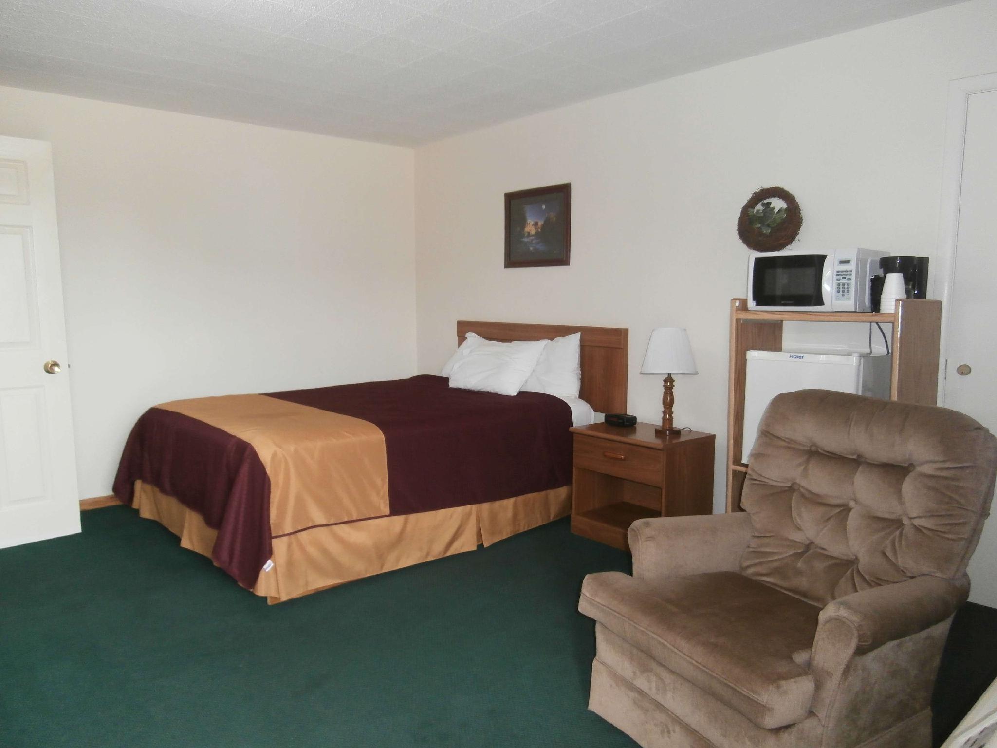 Americas Best Value Inn Suburban Motel