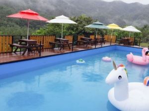 Namwon Kids Pool Villa Woorine Pension