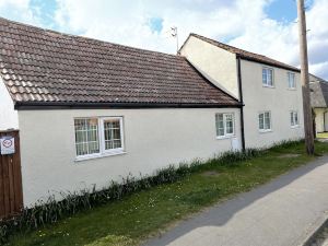 Sweetpea Cottage in Louth