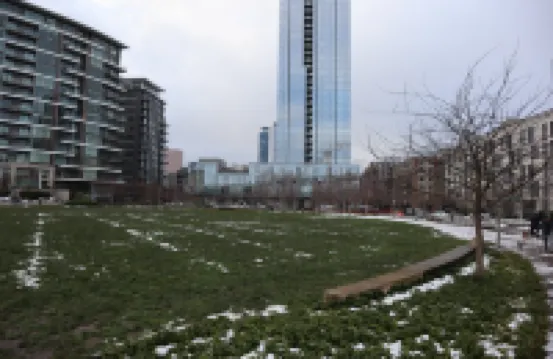 Spacious, Downtown Location – Great for Work and Relaxing!