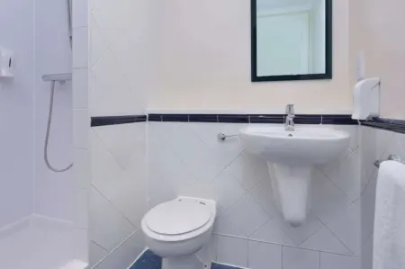 Travelodge Perth Central Отели в г. Перт