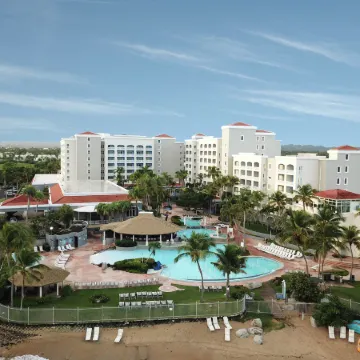 Embassy Suites by Hilton Dorado del Mar Beach Resort Отели в г. Дорадо
