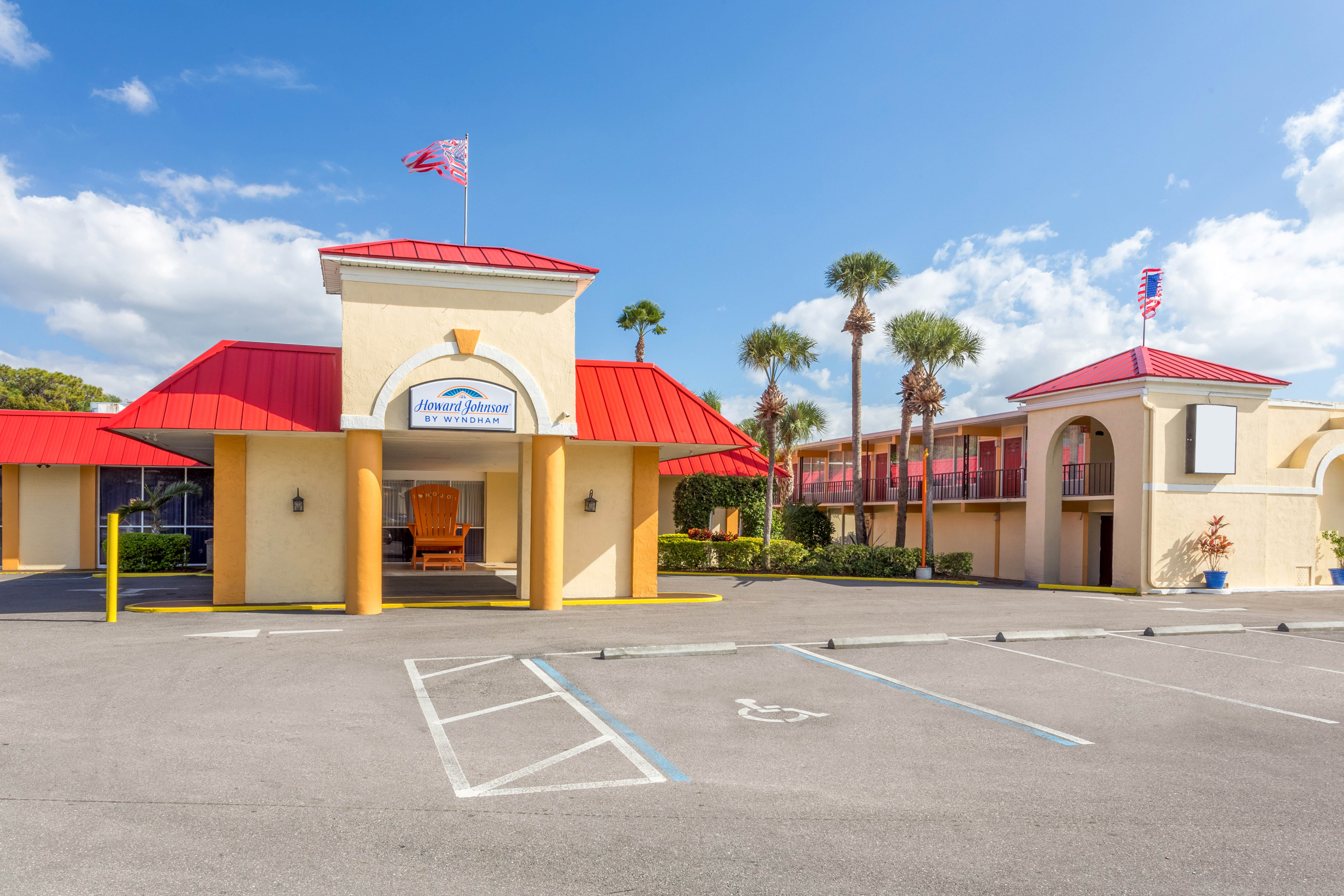 Howard Johnson by Wyndham Lakeland