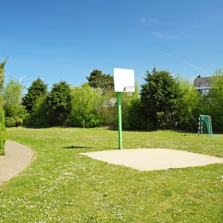 Vissershuisje 178 with Parking