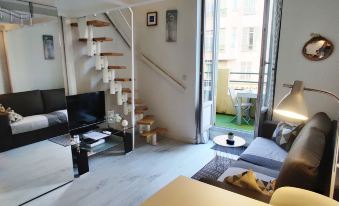Studio with Mezzanine Close to Beaches and Shops