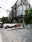 Indus Biznotel Hotel di 