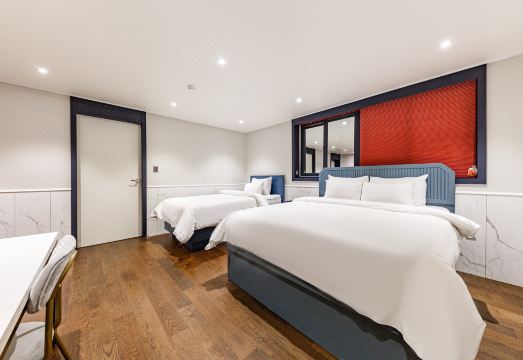 2. 이끌림모텔 신안..