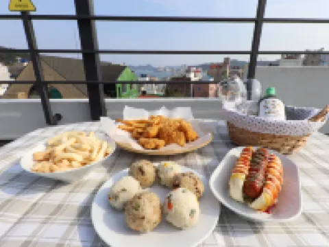 Hotel Pico Hotels in Tongyeong-si