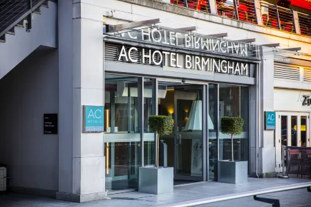 AC Hotel Birmingham Отели рядом с достопримечательностью «Birches Green Evangelical Free Church»