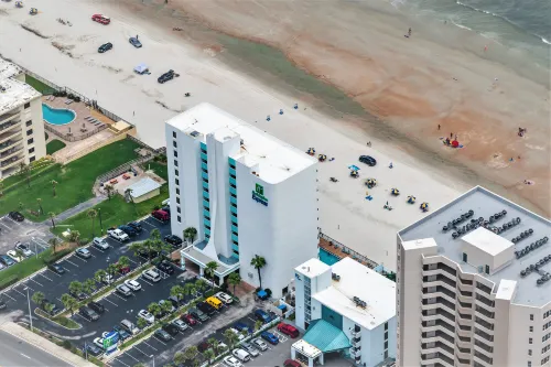 Holiday Inn Express & Suites OCEANFRONT DAYTONA BCH SHORES by IHG