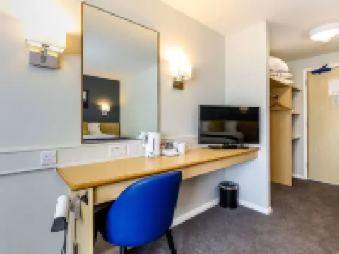 Days Inn by Wyndham Fleet M3 Hotels in Fleet
