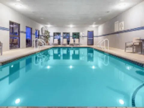 Holiday Inn Express & Suites AUSTIN NE - HUTTO by IHG Hotels in Williamson County