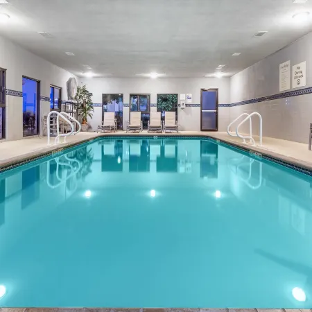 Holiday Inn Express & Suites AUSTIN NE - HUTTO by IHG