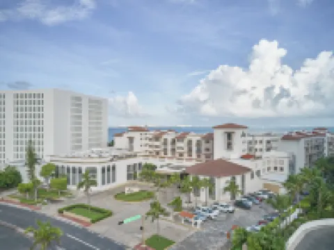 Fiesta Americana Villas Cancún Hotels near Forum By The Sea