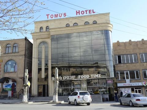 Tomu's Hotel