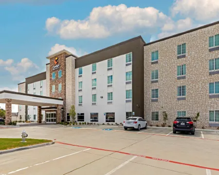 Comfort Inn & Suites Euless DFW West Hotels in Euless