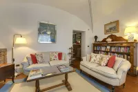 Villa le Barone Hotels in San Donato in Poggio