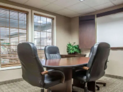 コンフォート イン & スイーツ スターブリッジ - ブリムフィールド スターブリッジのホテル