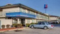 Motel 6 Owensboro, KY - Uima-altaat