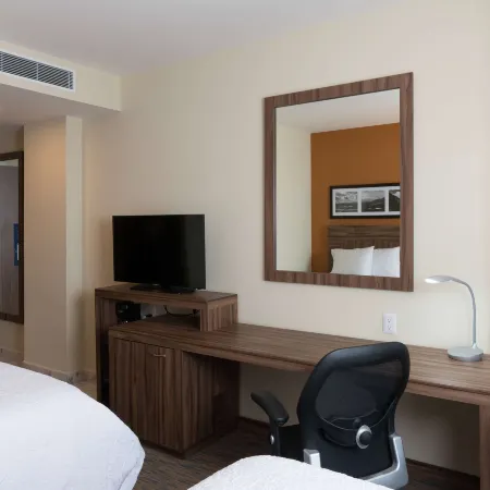 Hampton Inn by Hilton Irapuato