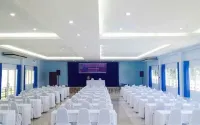 Sea Mountain Khanom Hotel