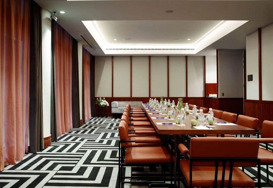 5. Kimpton ..