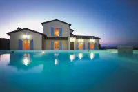 Borgo Conde Wine Resort - Pools