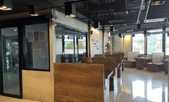 6. 몰 스위트 익스..