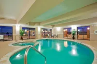 Holiday Inn Express & Suites Ennis by IHG