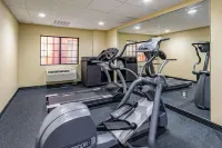 Quality Suites I-44 - Gym