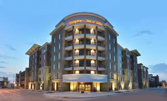 Hampton Inn & Suites des Moines Downtown